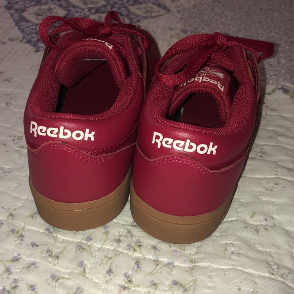 Red Reebok Classics ! - Picture 3 of 8